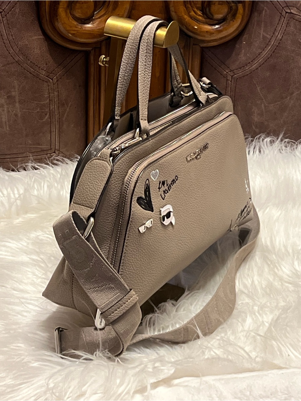 Karl Lagerfeld taupe satchel with playful decals - Picture 4 of 15